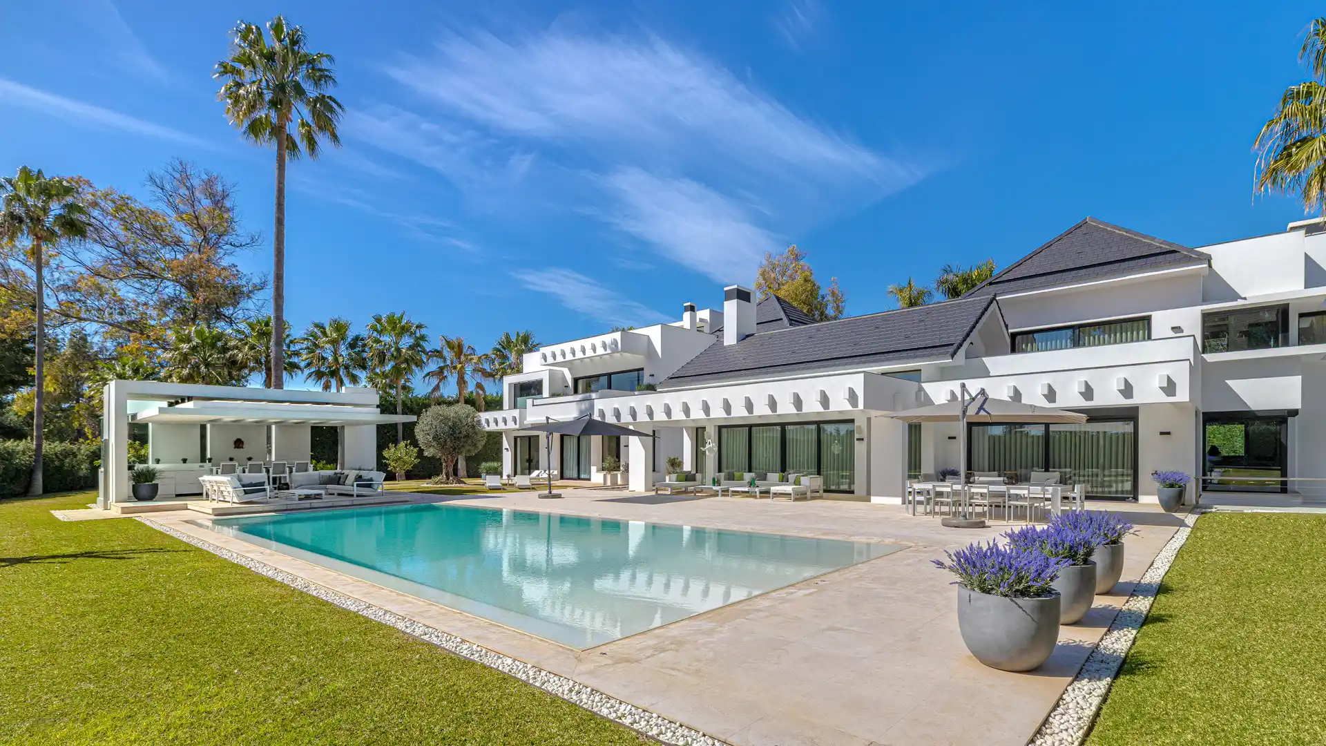Real Estate Walkthrough Video of a property in Marbella